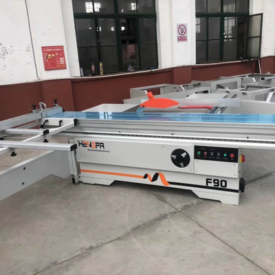 Precision Horizontal Panel Saw Machine Cutting MDF Board 90 Degree